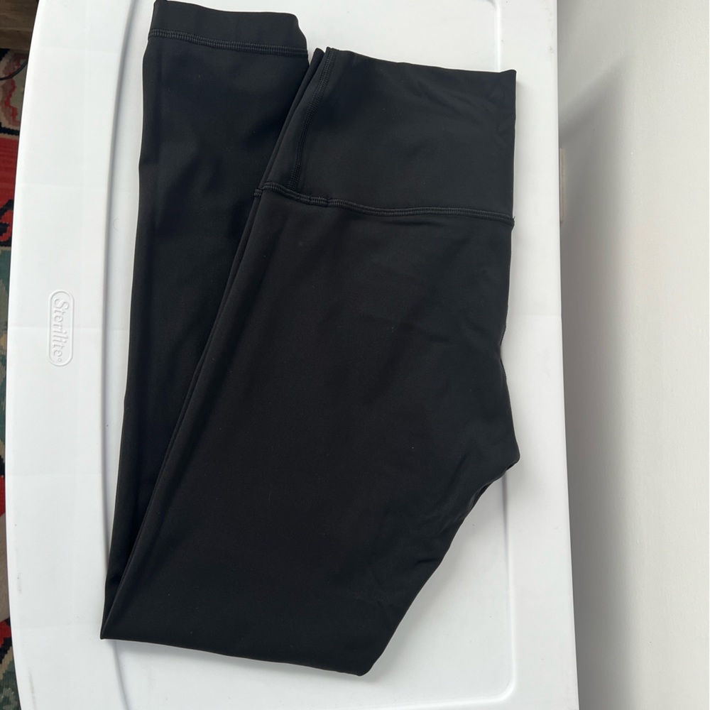 Black lululemon leggings